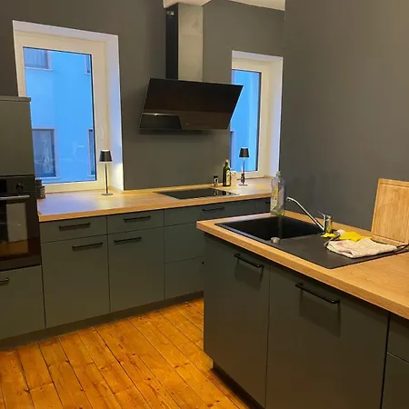 Forest Apartment *
